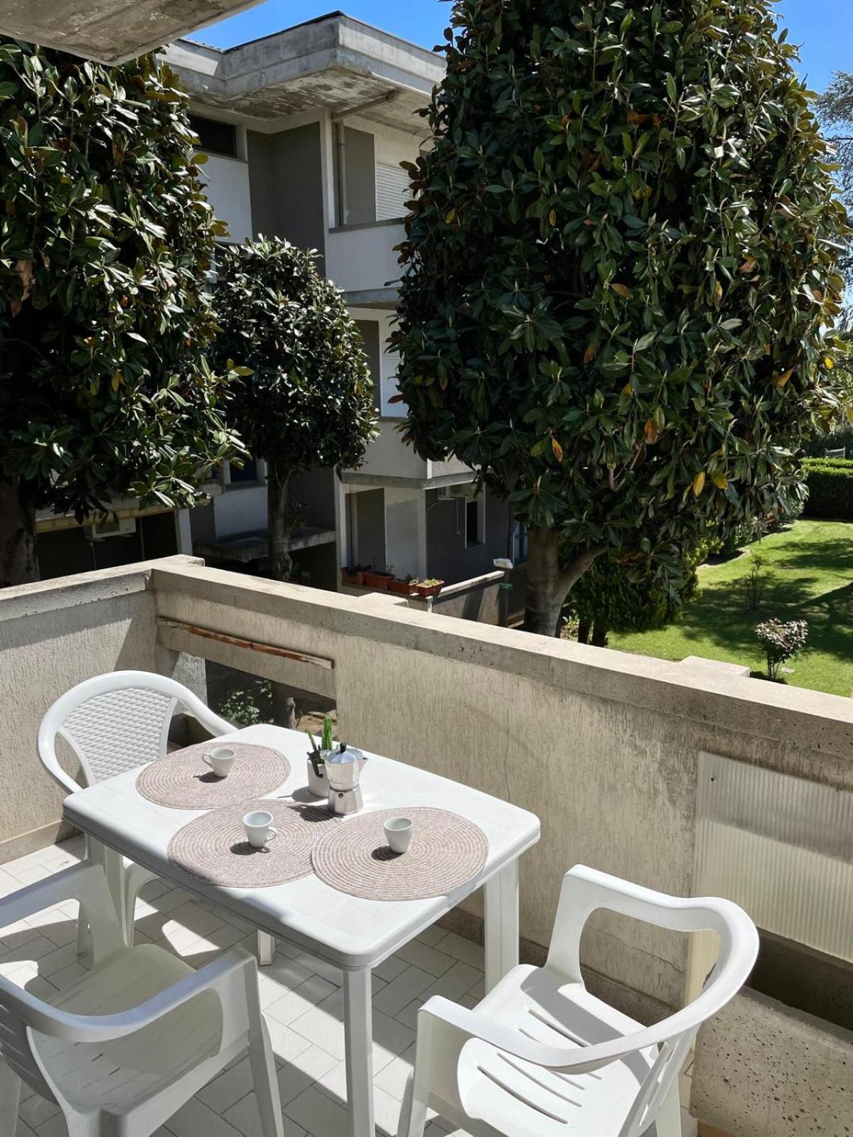 Residence Leonardo sul mare Silvi Marina Exterior foto