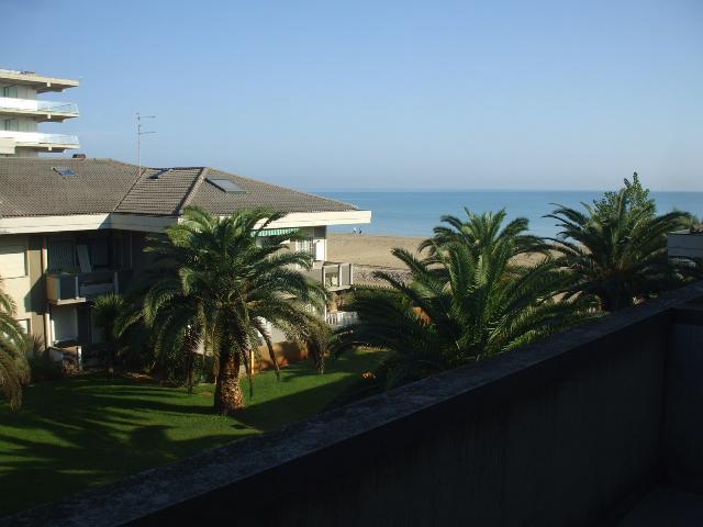 Residence Leonardo sul mare Silvi Marina Exterior foto
